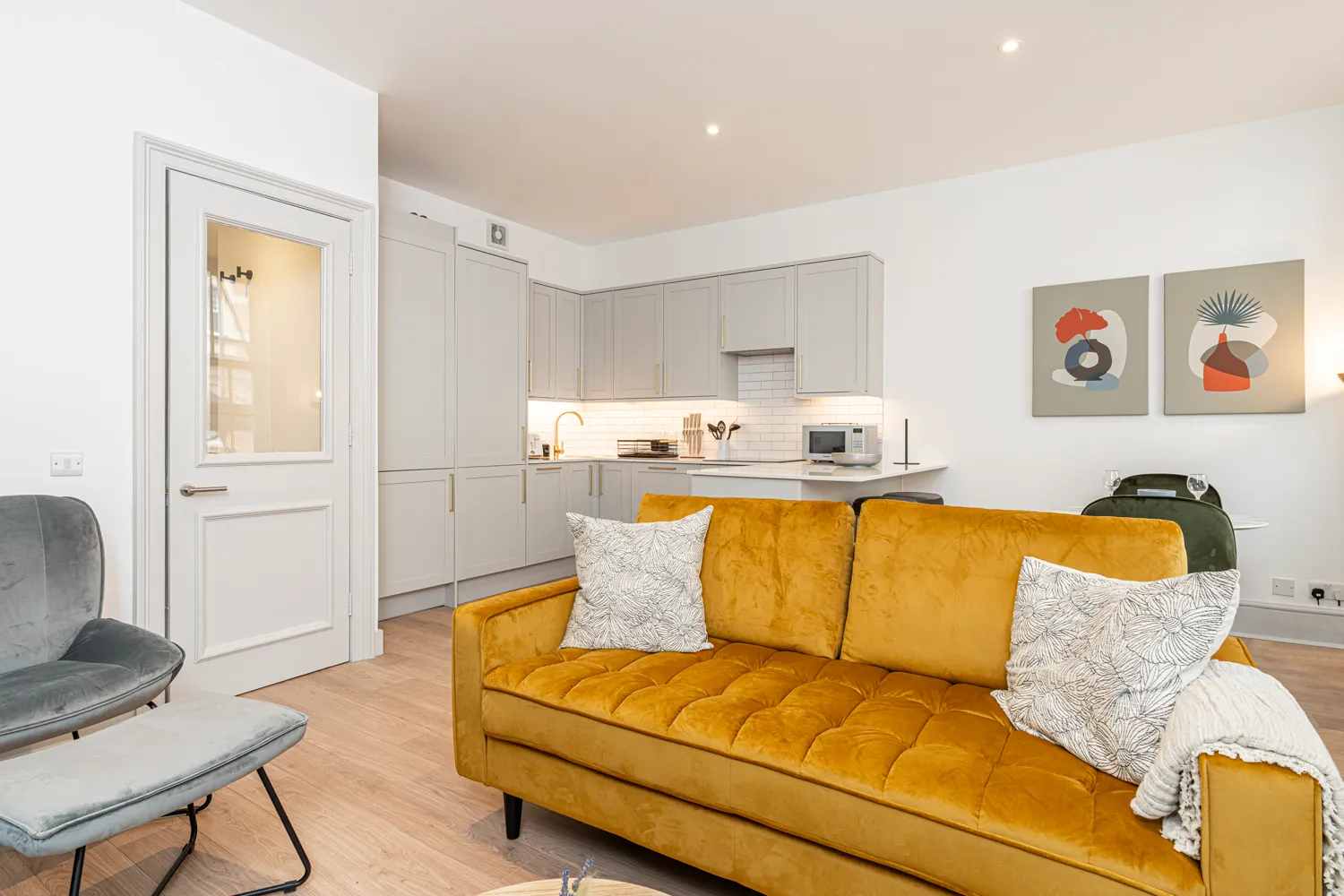 Leicester Square Apartments 3